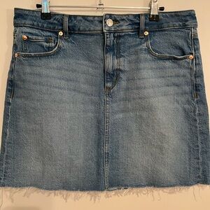 Loft Distressed Raw Edge Denim Skirt Size 8